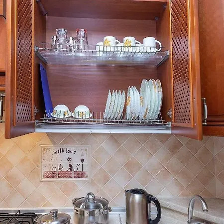 Апартаменты карла маркса, 8 *